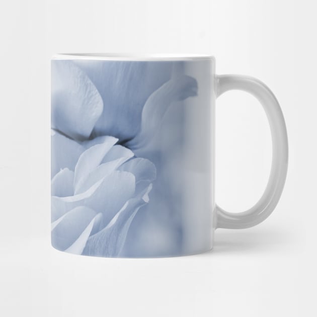 Soft blue lisianthus - Hampton Style by hamptonstyle